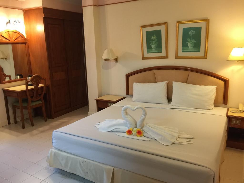 Smile Inn Patong Ngoại thất bức ảnh